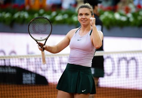 Simona Halep, la tenista que redujo el tamaño de sus pechos y。